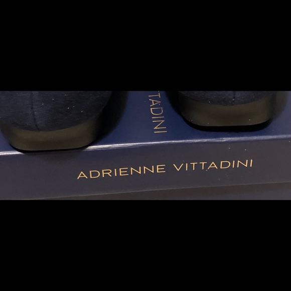 ADRIENNE VITTADINI 8M style Cavallo space blue color kidsuede Neiman Marcus. - Picture 15 of 15